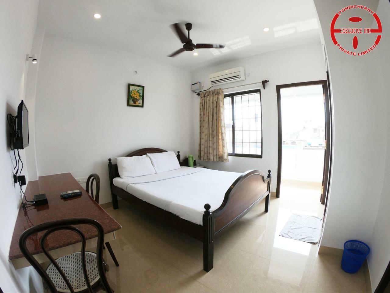Pondicherry Executive Inn Exterior foto